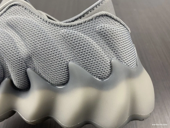 ADIDAS H68033 YEEZY 400 0707